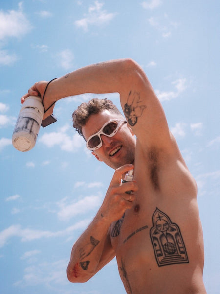 Baz & Co Skincare deodorant spray for men, aluminium-free, 50ml, applied under the arm.